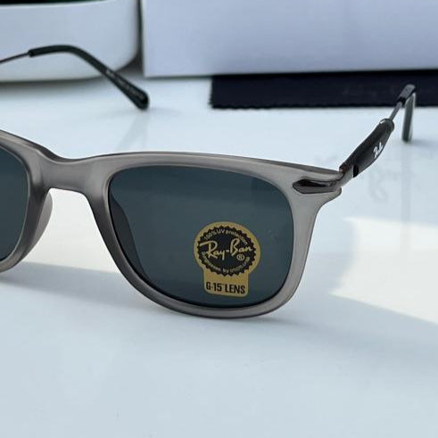 Ray-Ban Grey Sunglasses – Classic Versatile Elegance