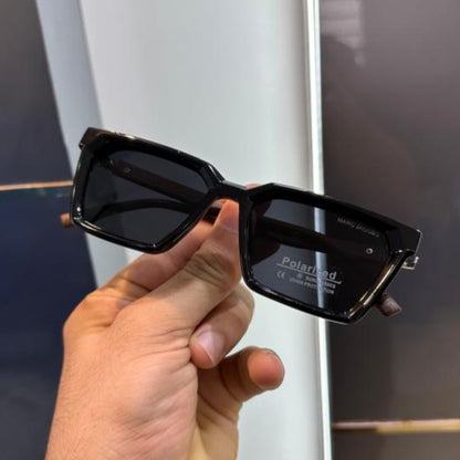 Marc Jacobs Wood-Black Luxury Shades – Modern Artistic Elegance