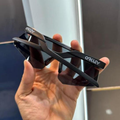 Oakley All Black Luxury Shade