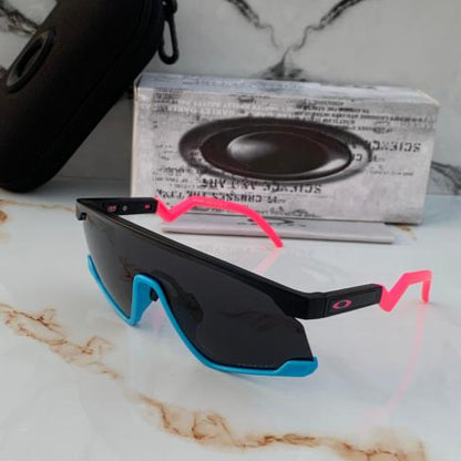 Oakley Black-Blue-Pink Sunglasses – Sporty Style with Bold Edge