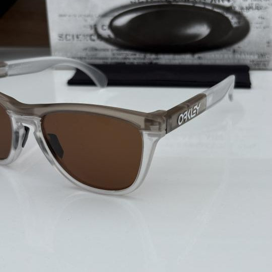Oakley Transparent Brown Sunglasses – Sport & Lifestyle Fusion