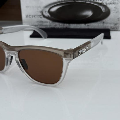 Oakley Transparent Brown Sunglasses – Sport & Lifestyle Fusion