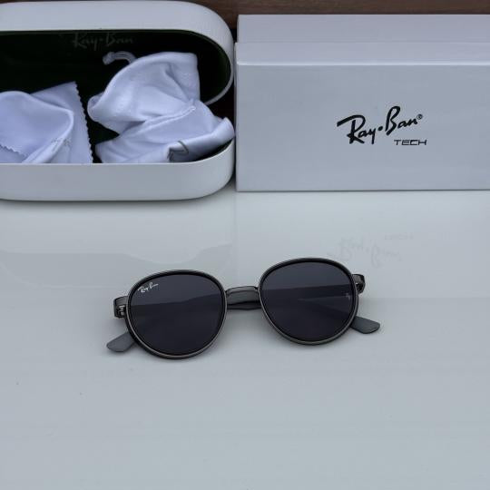 Ray-Ban Black Sunglasses – Timeless Icon of Style