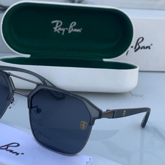 Ray-Ban Lite Grey Black Sunglasses – Sleek Modern Classic