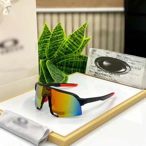OAKLEY VINTAGE/BLACK RED